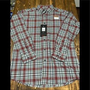 Men’s Ariat shirt